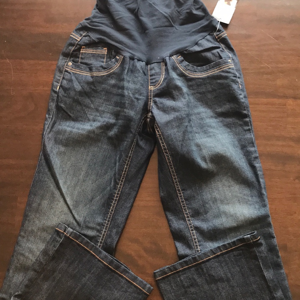 NWT Motherhood Maternity Bootcut Full Panel Jeans